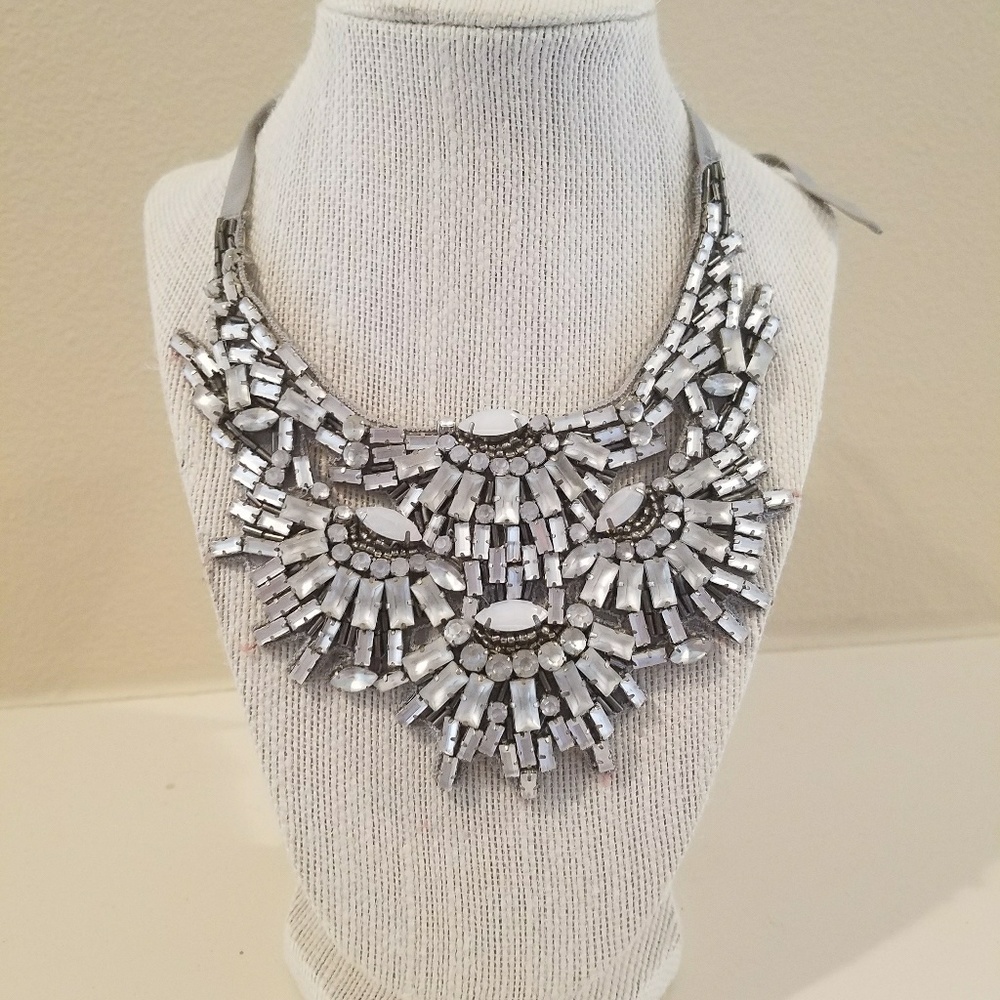 Stella & Dot Gala Statement Neckless
